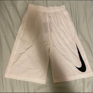 NWT White Nike Dry Fit Shorts